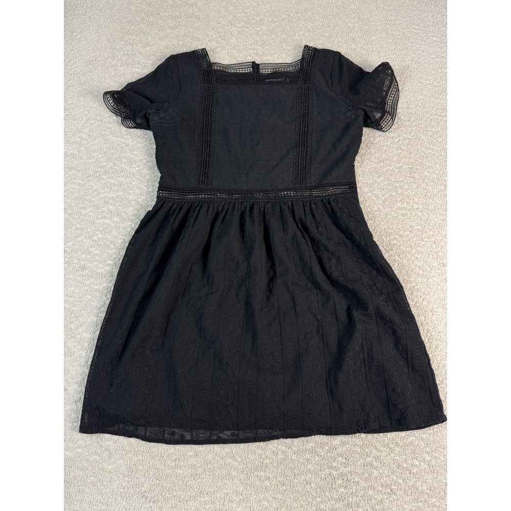 Abercrombie &‎ Fitch Dress Womens Medium Black Eyelet Lace Short Sleeve Lined